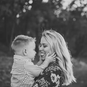 Meet your Posher, Dakota